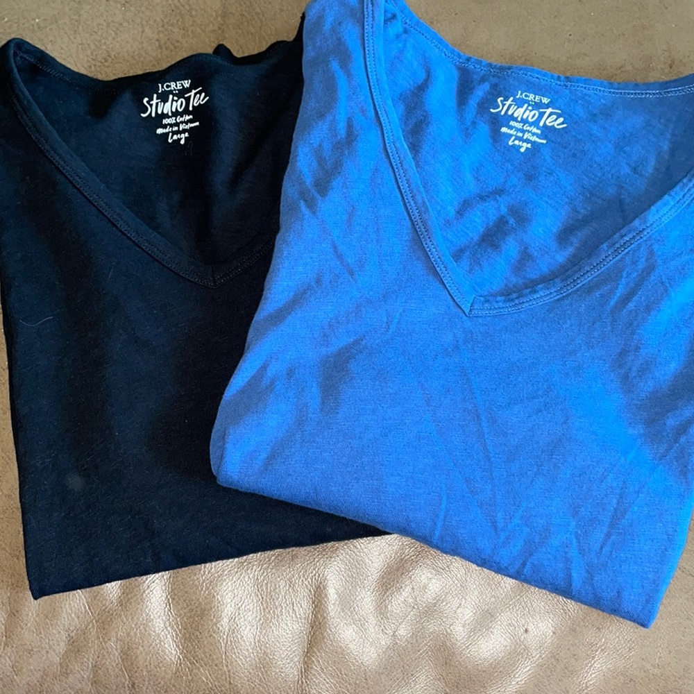 Bundle of Jcrew studio tees